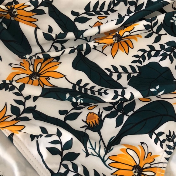 Two piece high waist bikini - Picture 3 of 5